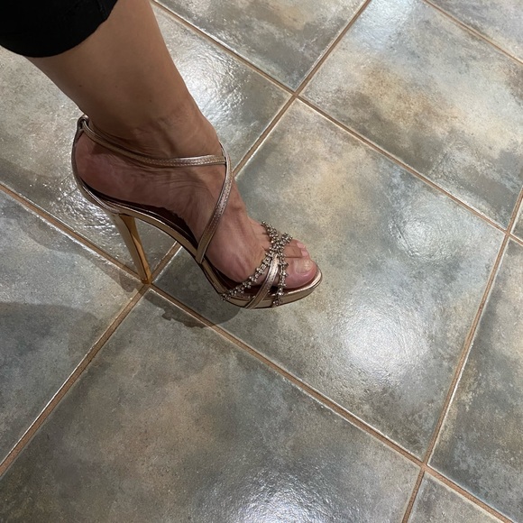 Heels - Picture 3 of 10